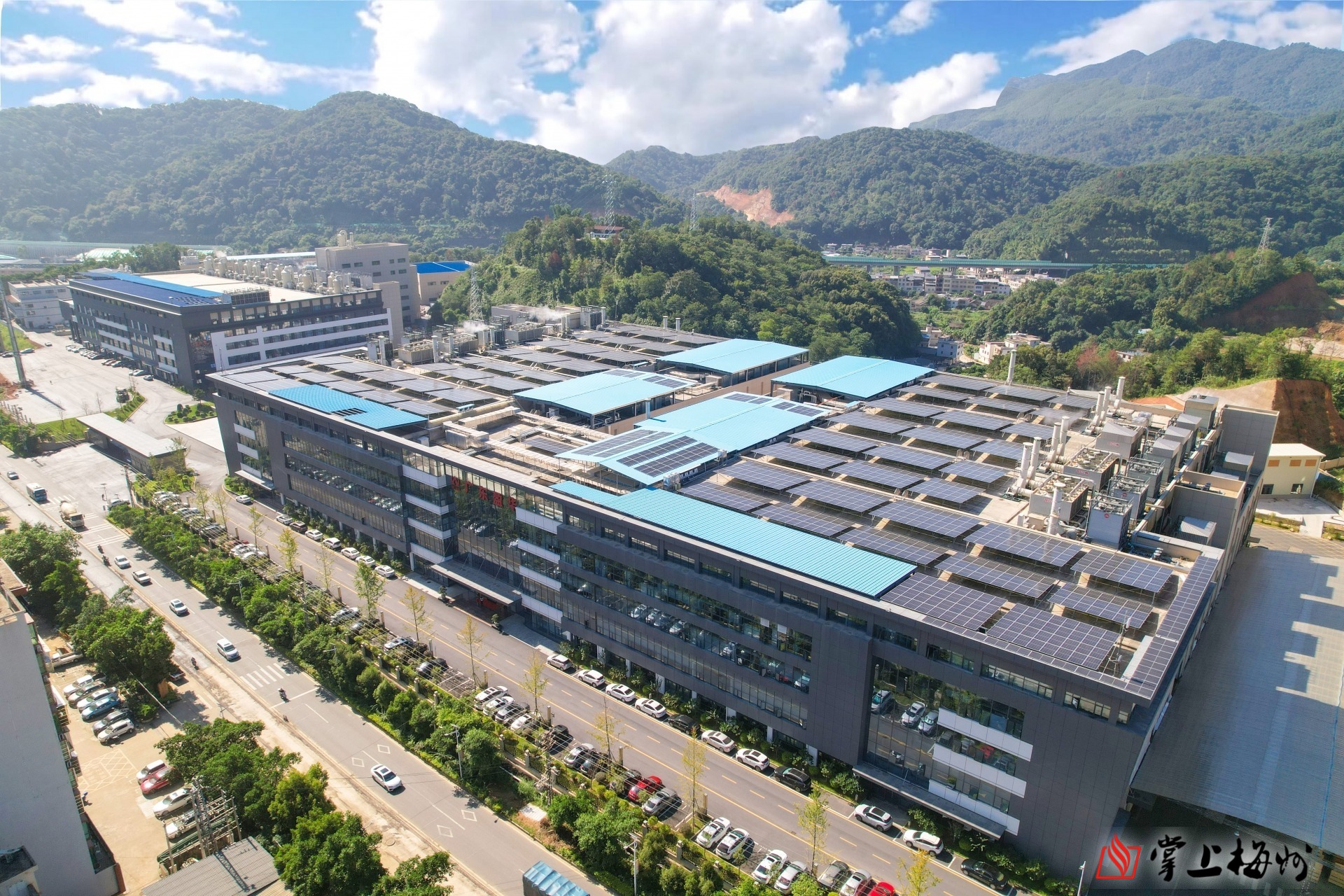 深耕铜箔创佳绩 向“新”而行促蝶变——记全国工业和信息化系统先进集体广东米兰体育电子科技有限公司